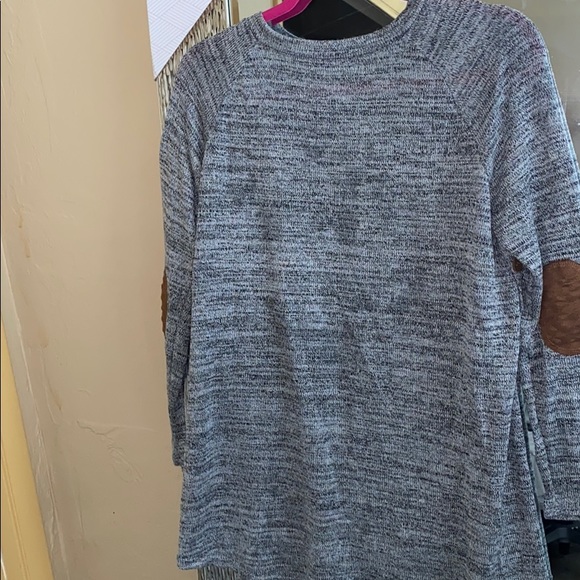 comfy blouse. - Picture 3 of 3